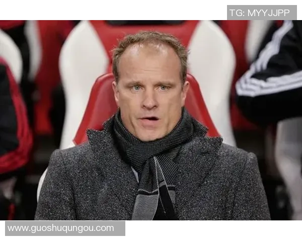 拼图与球星相结合打造足球世界的完美拼图，重温经典瞬间与传奇足坛故事