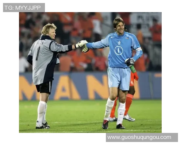 荷兰足球传奇人物回顾：从老牌球星到现代足球的引领者