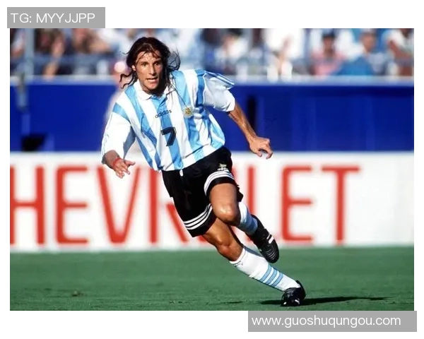 足球明星集锦盘点:历代足坛巨星精彩时刻回顾与传奇瞬间 足球明星集锦盘点:历代足坛巨星精彩时刻回顾与传奇瞬间