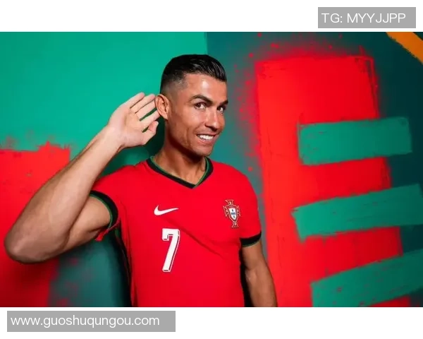 足球巨星赛场手指动作背后的心理暗示与团队沟通密码解析