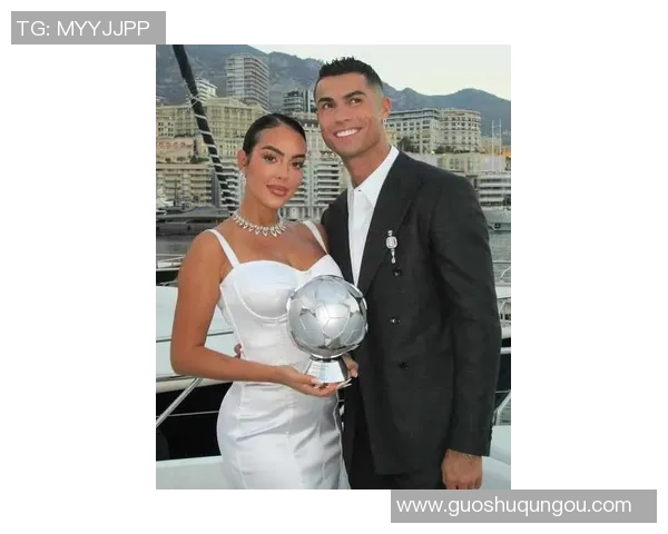 2025年全球顶级足球球星排名揭晓 谁将成为足球世界的绝对王者