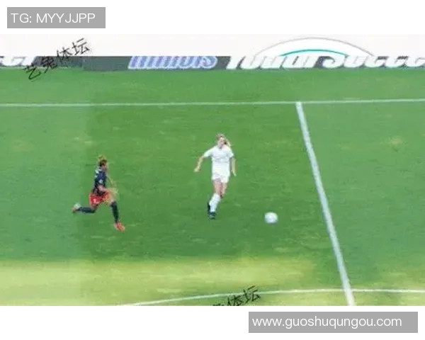 NBA球星崇拜的足球传奇人物揭秘及其影响力分析